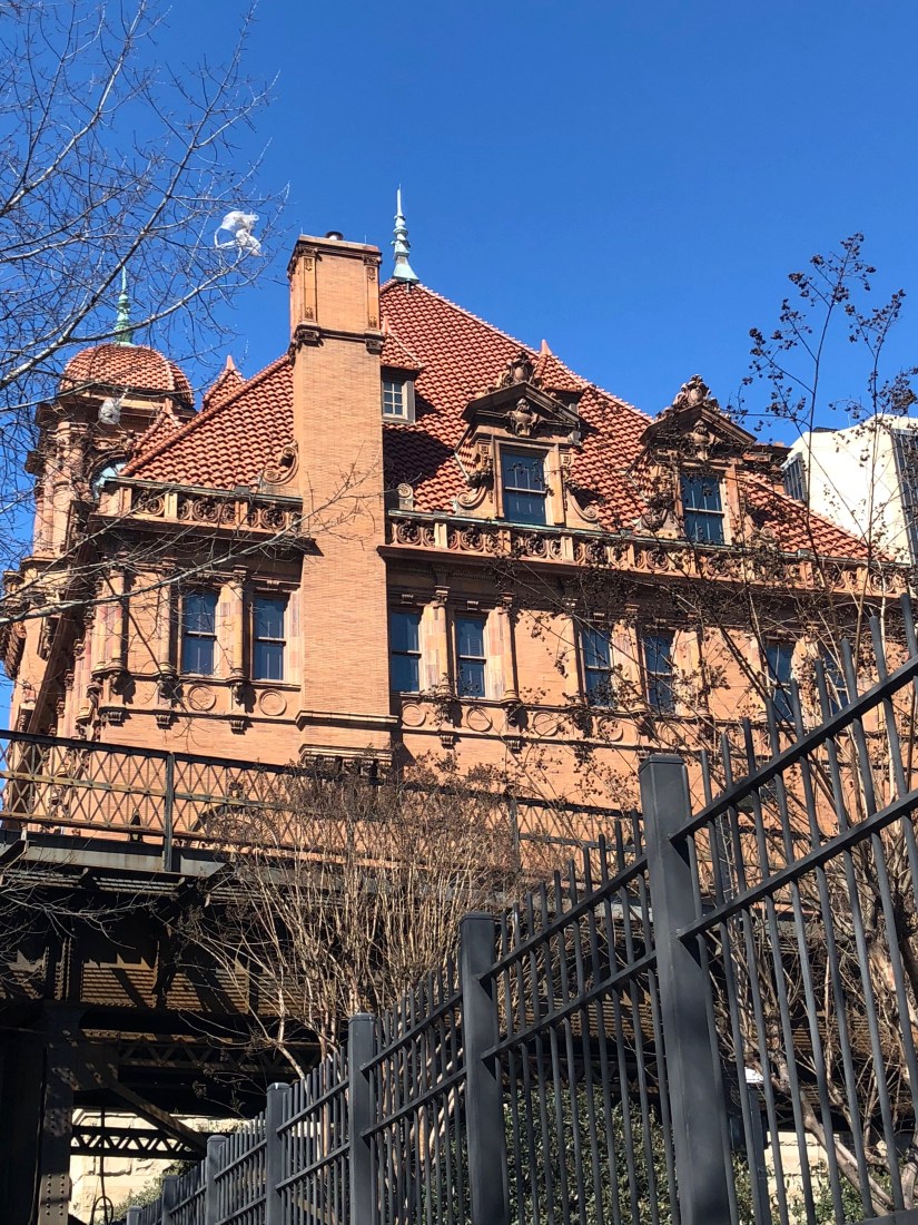 xAN5t6mFRgifFM51LpG%JQ